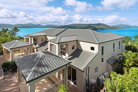 La Bella Apartments - Airlie Beach Holiday 1