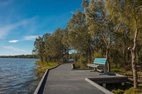 Lakefront Peace Apartments Studio 4 - Airlie Beach Holiday 1