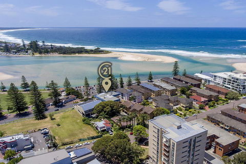 Lakeshore Apartments - Unit 5 - Airlie Beach Holiday 1