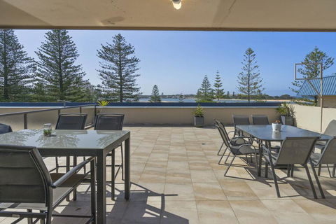 Lakeshore Apartments - Unit 6 - Airlie Beach Holiday 3