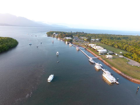 Lucinda Fishing Lodge - Airlie Beach Holiday 0