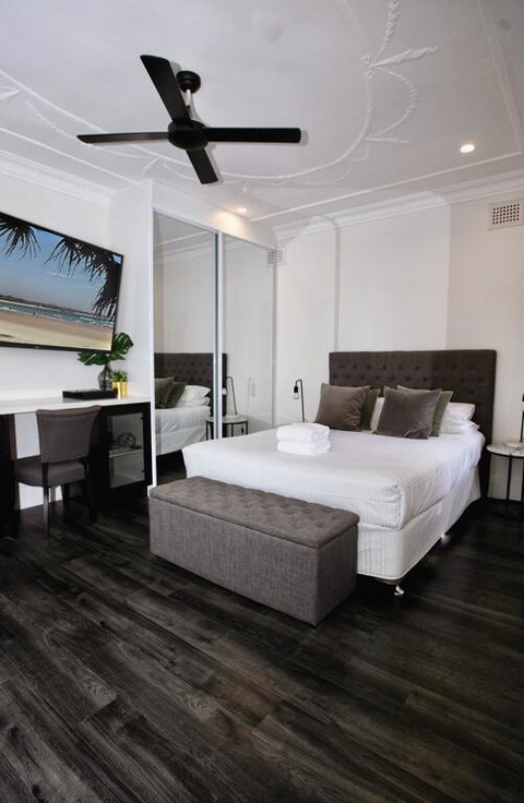 Lux & Quiet Apartment In, Potts Point - Airlie Beach Holiday 3