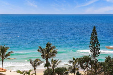 Luxury Beachside Apartment - Airlie Beach Holiday 2