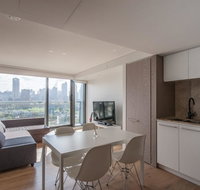 Luxury Studio Apartment in Potts Point - Airlie Beach Holiday