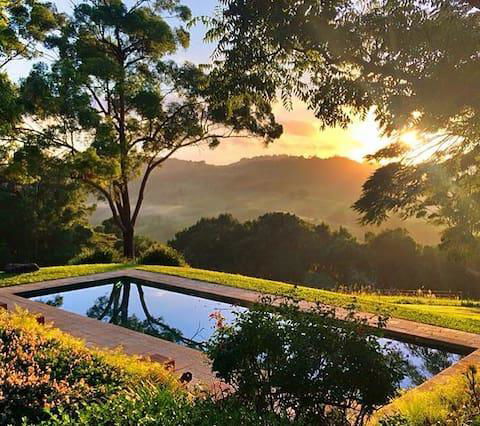 Luxury Tee Pee Byron Bay - Airlie Beach Holiday 2