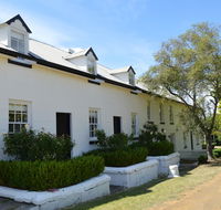 Lythgo's Row Colonial Cottages - Airlie Beach Holiday