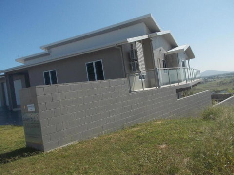 Margs Bed And Breakfast - Airlie Beach Holiday 0