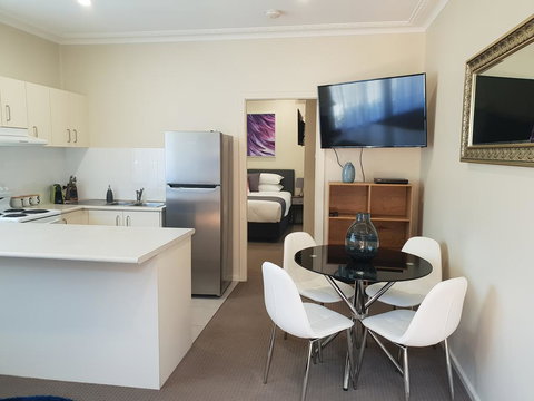 Mayfield Short Stay Apartments - Airlie Beach Holiday 1