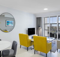 Meriton Suites Bondi Junction - Airlie Beach Holiday
