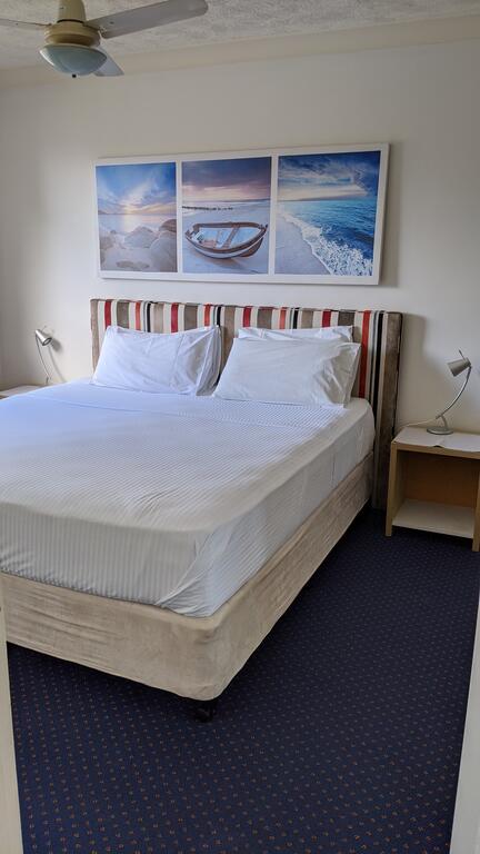 Mermaid Beach Apartment - Airlie Beach Holiday 0
