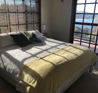 Merry Beach Ocean Front Large Home - Airlie Beach Holiday
