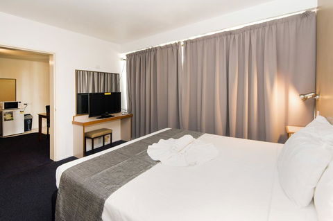 Mid City Motor Inn - Airlie Beach Holiday 2