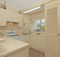 Mitchell Parade 3/11-13 - Airlie Beach Holiday