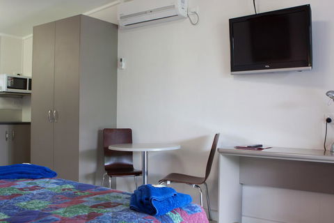 Motel Myall - Airlie Beach Holiday 1