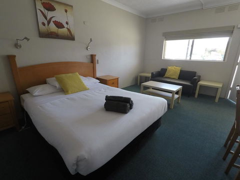 Motel Wellington Wodonga - Airlie Beach Holiday 1