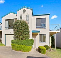 NELSON COVE 2 - Townhouse a Short Walk to Town