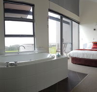 Cosy Corner Sea View Apartments - Airlie Beach Holiday