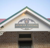 Spencer Cottage - Airlie Beach Holiday