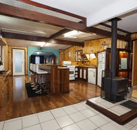 Rustic Retreat Esperance - Airlie Beach Holiday