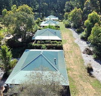 Treenbrook Cottages - Airlie Beach Holiday