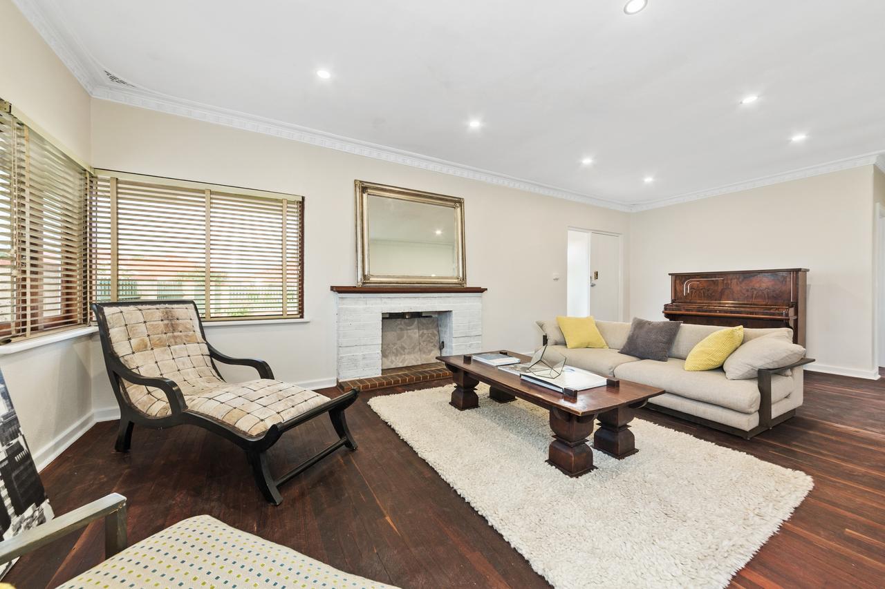Bedford WA Airlie Beach Holiday