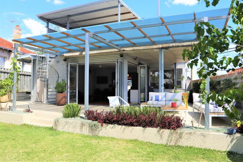 Fremantle Heritage Home For You To Enjoy! - Airlie Beach Holiday 9