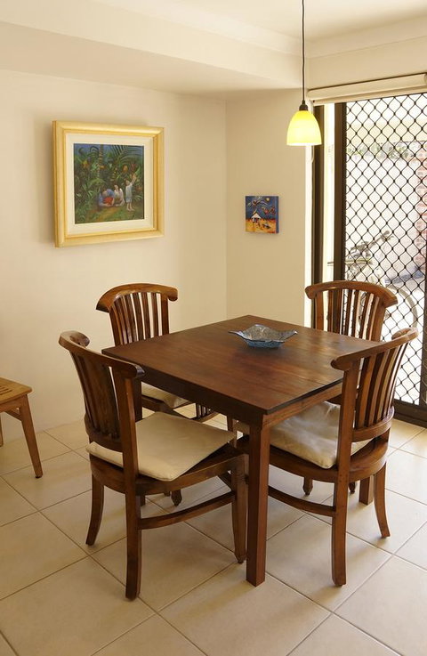 Suffolk House - Airlie Beach Holiday 8