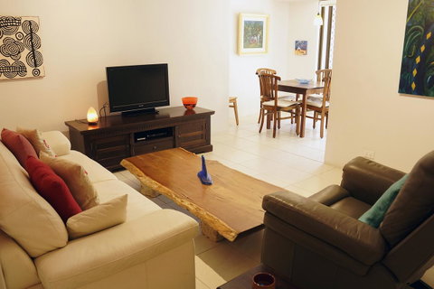 Suffolk House - Airlie Beach Holiday 7