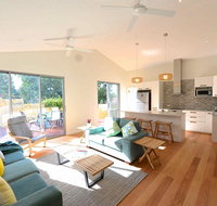 Sunny Blinco Street House - Airlie Beach Holiday