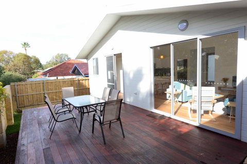 Sunny Blinco Street House - Airlie Beach Holiday 11