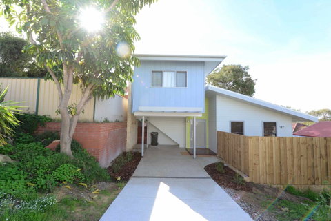 Sunny Blinco Street House - Airlie Beach Holiday 13
