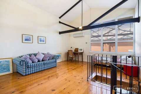 Spacious Central Townhouse - Airlie Beach Holiday 5