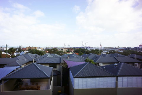 Studio 208 With Ocean Views - Airlie Beach Holiday 18