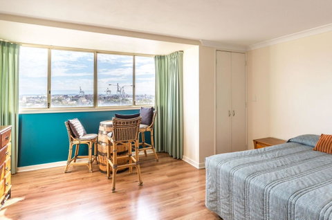 Studio 208 With Ocean Views - Airlie Beach Holiday 0