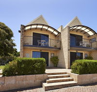 Albany Harbourside Apartments And Houses - Airlie Beach Holiday