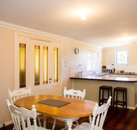 Yvonnes Rest Holiday Home - Airlie Beach Holiday
