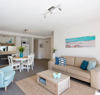 Beachside Living - South Fremantle - Airlie Beach Holiday