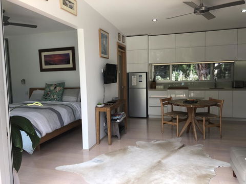 Banksia Luxury Villa - Airlie Beach Holiday 2