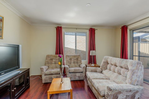 Brilliant, Neat, Convenient, Family-friendly House - Airlie Beach Holiday 6