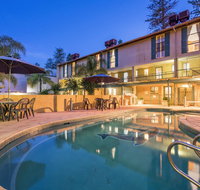 Cottesloe Beach Chalets - Airlie Beach Holiday