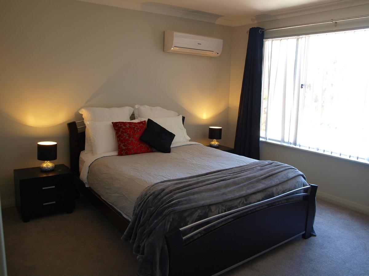  Airlie Beach Holiday