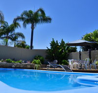 Palms Bed  Breakfast - Airlie Beach Holiday