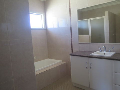 Kalbarri Riverfront Unit - Airlie Beach Holiday 11