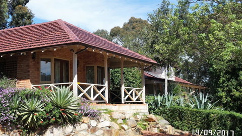 Eleebana Guest House - Airlie Beach Holiday 17