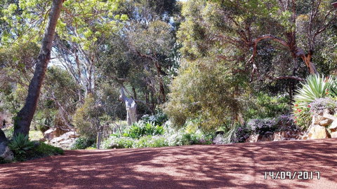 Eleebana Guest House - Airlie Beach Holiday 14