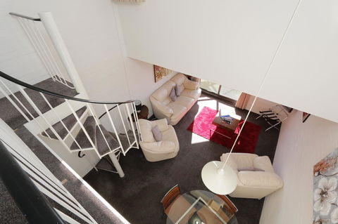 Atrium Hotel Mandurah - Airlie Beach Holiday 39