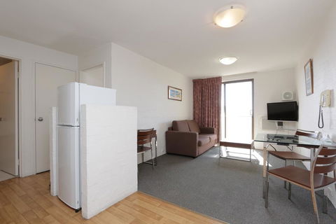Atrium Hotel Mandurah - Airlie Beach Holiday 32