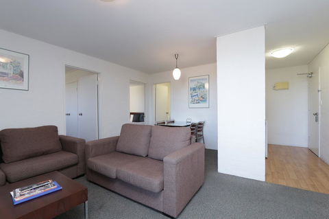 Atrium Hotel Mandurah - Airlie Beach Holiday 41