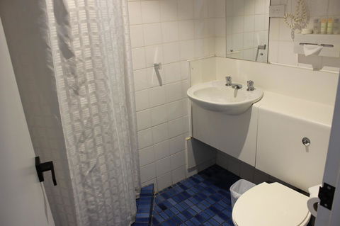Atrium Hotel Mandurah - Airlie Beach Holiday 8