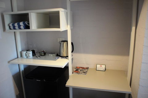 Atrium Hotel Mandurah - Airlie Beach Holiday 9
